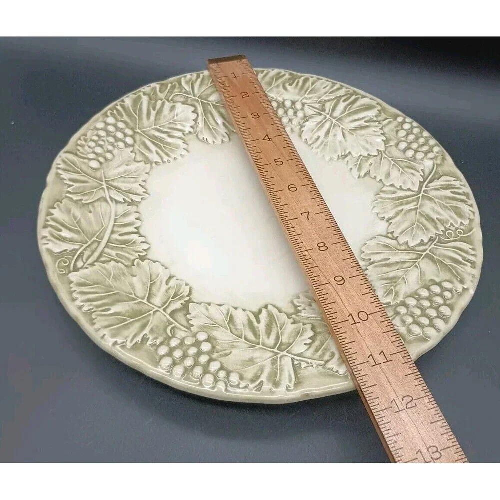 Williams Sonoma Napa Sage Embossed Leaves Grapes Brushed Green Dinner Plate